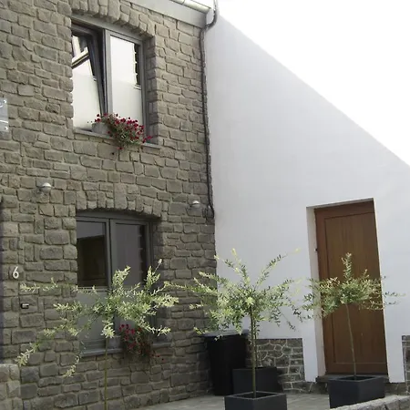 Holiday home Pleasing Holiday In With Terrace